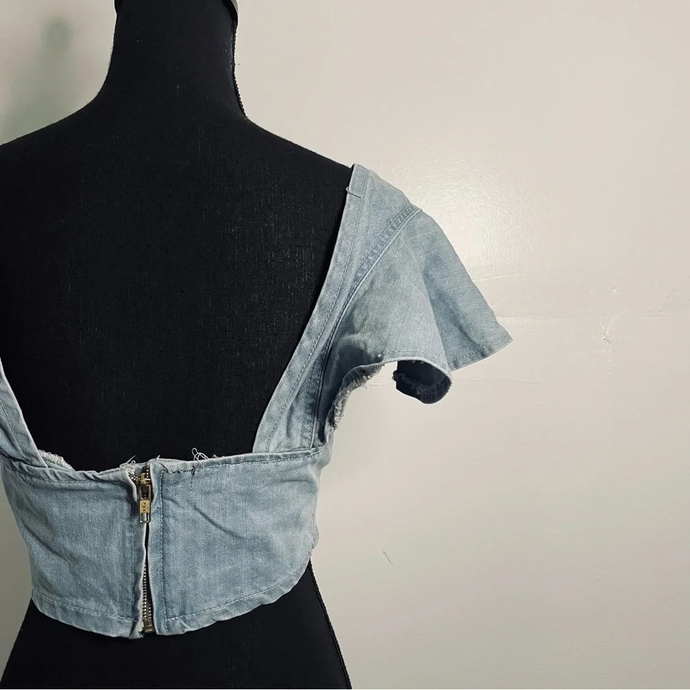 prettylittlething | flared sleeve blue denim crop top - Picture 11 of 13